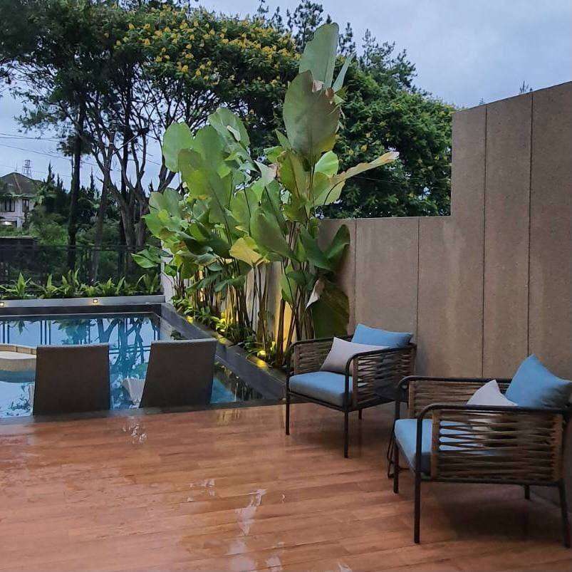 Alcola Boutique Villa - Bahama Unit - vila dengan private pool di Batu Malang
