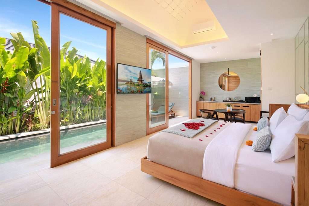 Astera Villa Seminyak - Vila dengan private pool di Kuta