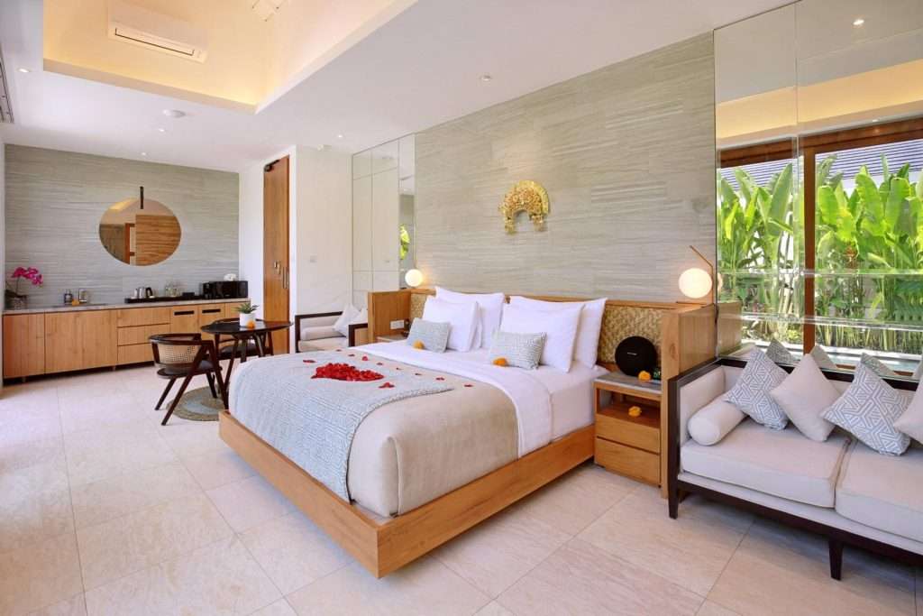 Astera Villa Seminyak - Vila dengan private pool di Kuta