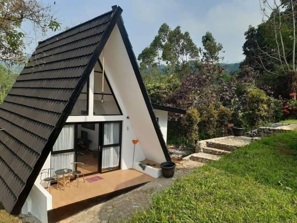Triangle Marindu - Vila romantis di Bandung