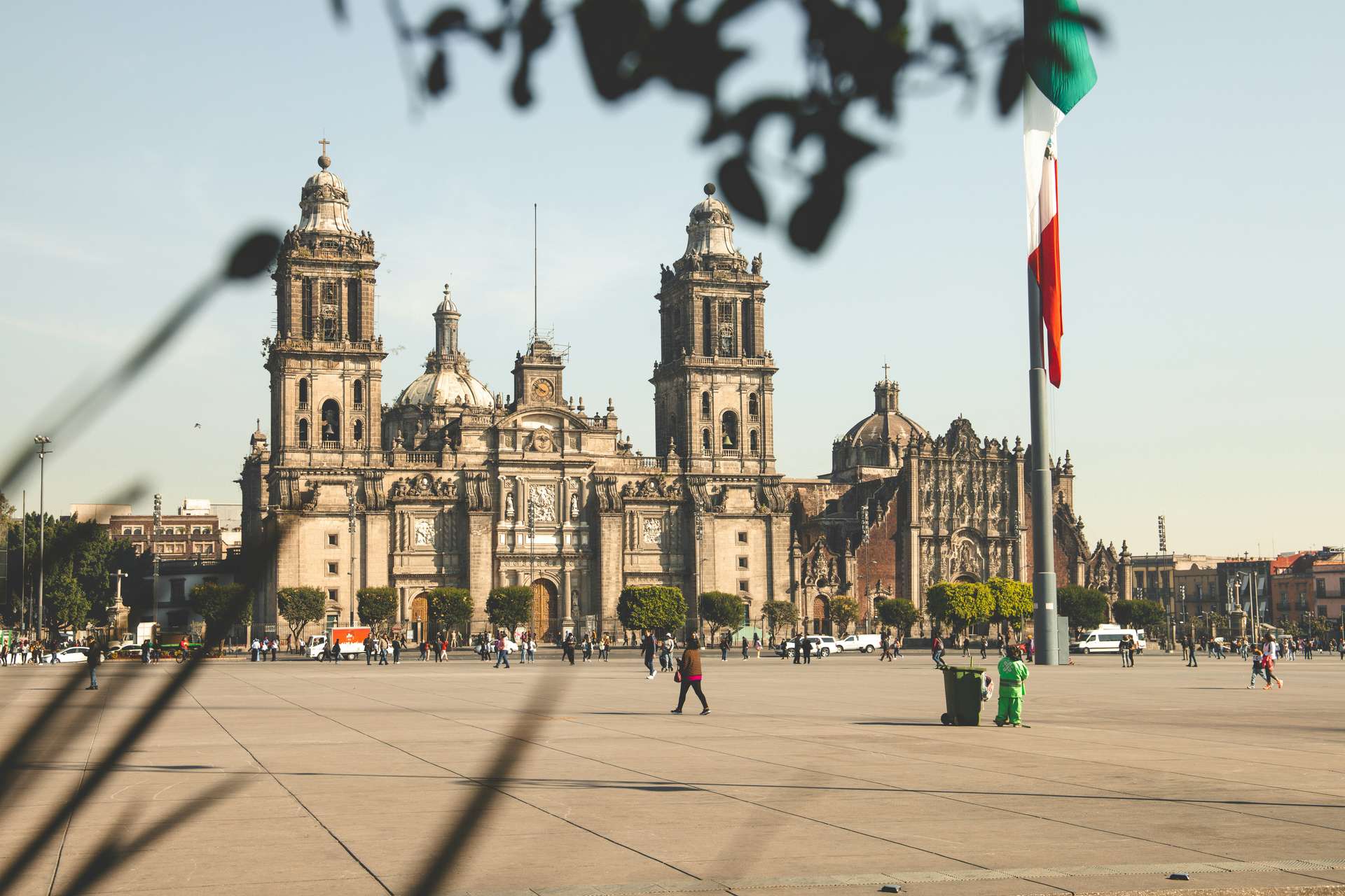 Celebrate Racing and Culture at the Mexico City F1 GP, Global Team