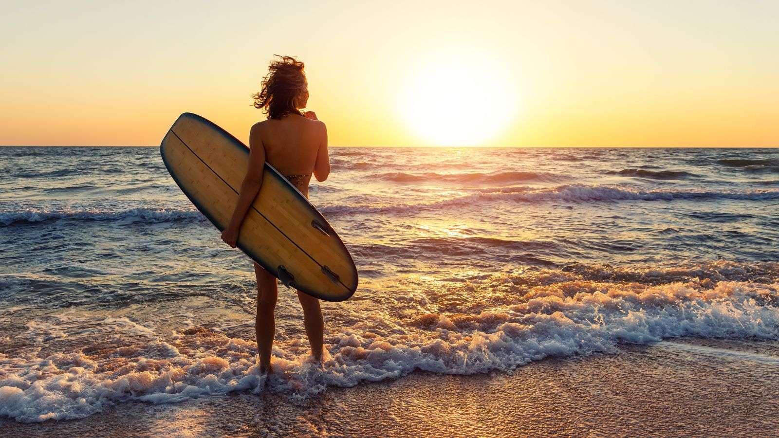 Top Surf Spots in Bali for Beginners to Advanced Surfers , Traveloka Accomodation
