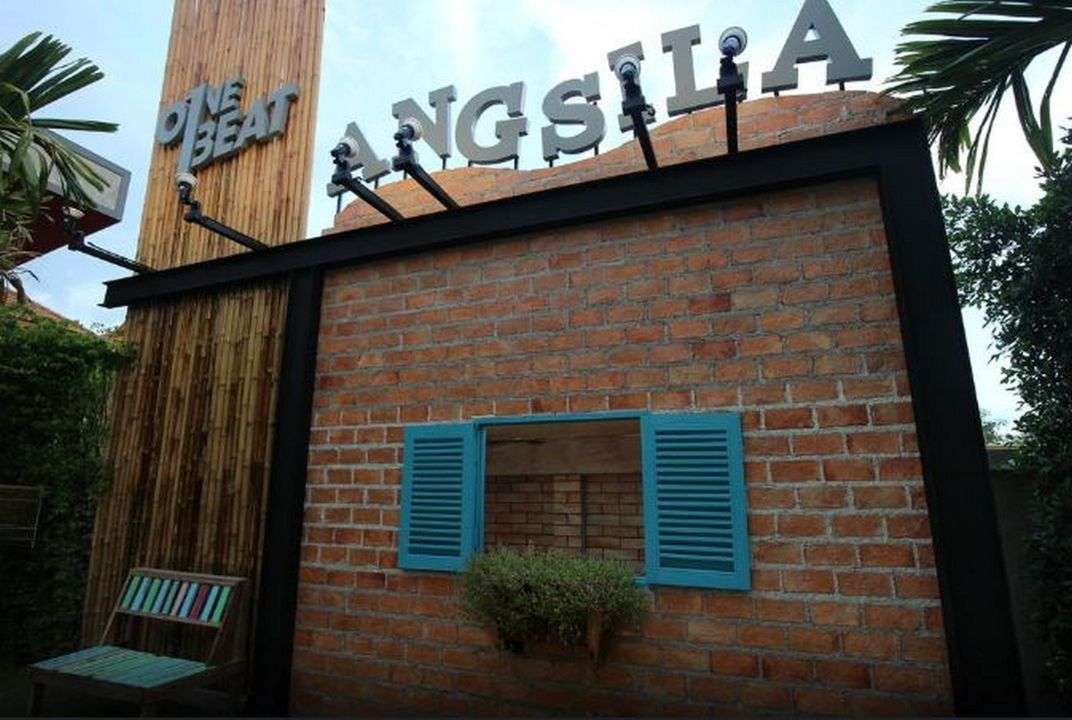 One Beat Vintage & Bistro