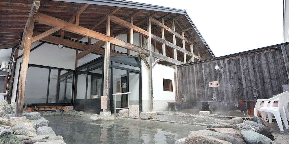 Hakuba Ryujin Onsen เรียวกัง SUI