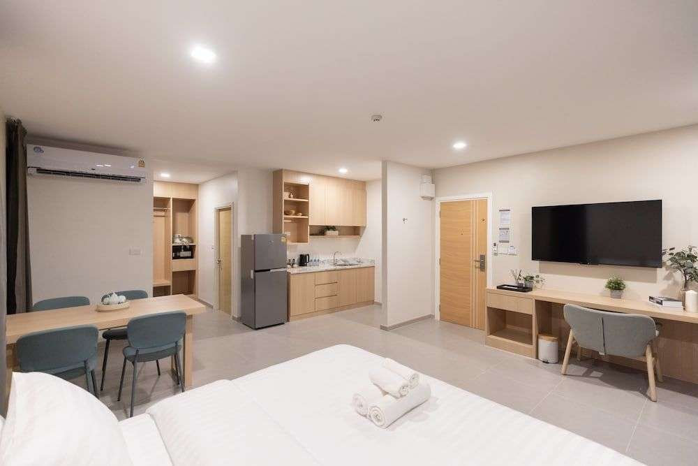 โรงแรมกู๊ดไนน์ (Good Nine Hotel)