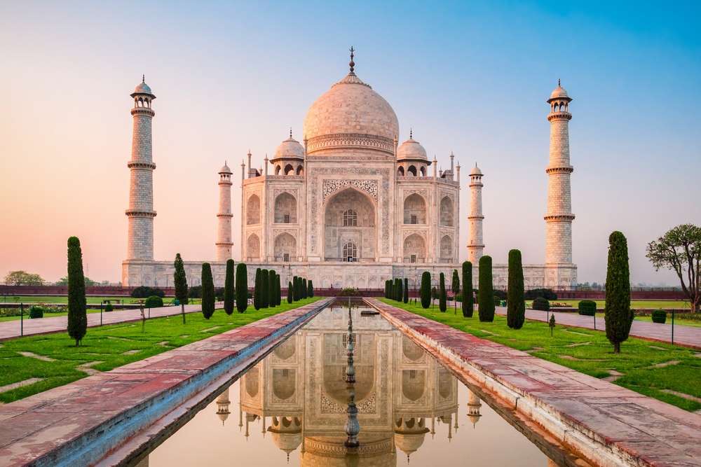7 Best Historical Sites in India: From the Taj Mahal to the Caves of Ajanta, Traveloka Xperience