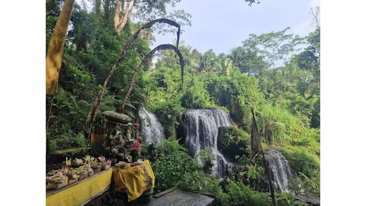6 Tempat Melukat di Bangli: Menyucikan Diri di Mata Air Pegunungan yang Murni, Mas Bellboy