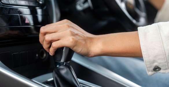 Cara Parkir Paralel Mobil Matic dengan Mudah, Panduan Lengkap untuk Pemula, Travel Bestie