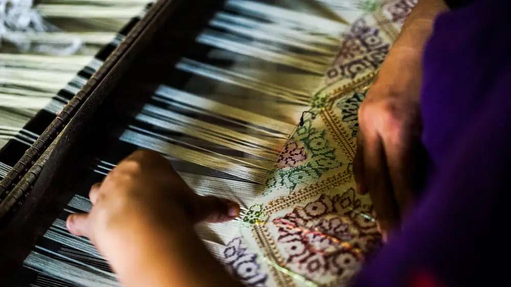 8 Kain Khas Jambi yang Sarat Makna dan Wajib Dikenali, Mas Bellboy