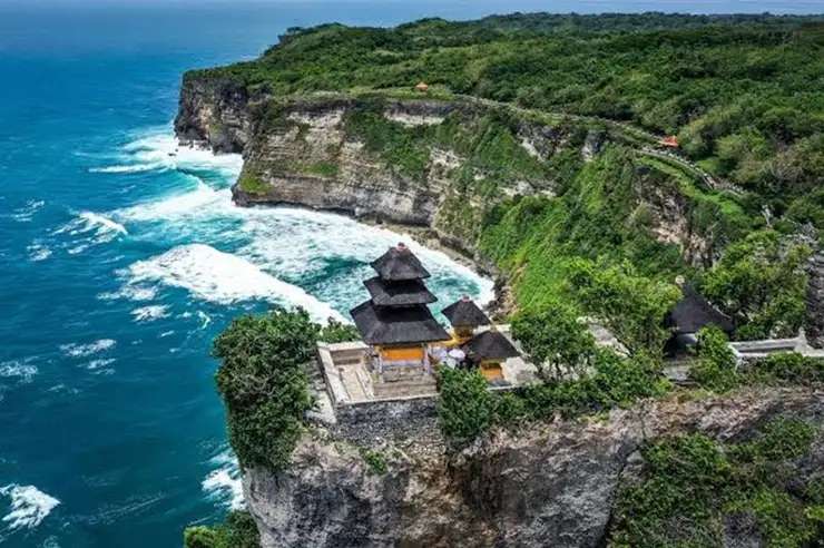10 Things to Do in Uluwatu to Complete Your Bali Itinerary, Traveloka Accomodation