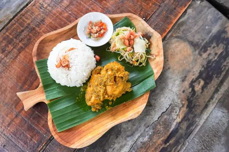 Street Food Lover’s Guide to Sanur Night Market (Pasar Malam Sindhu), Traveloka Accomodation
