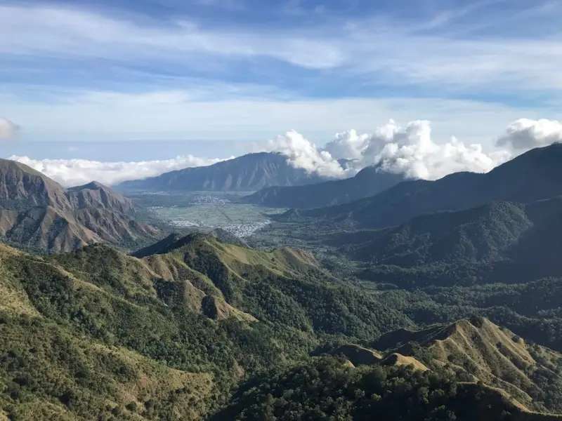 Mount Rinjani Hiking Guide: Routes, Best Time & Tips, Traveloka Accomodation