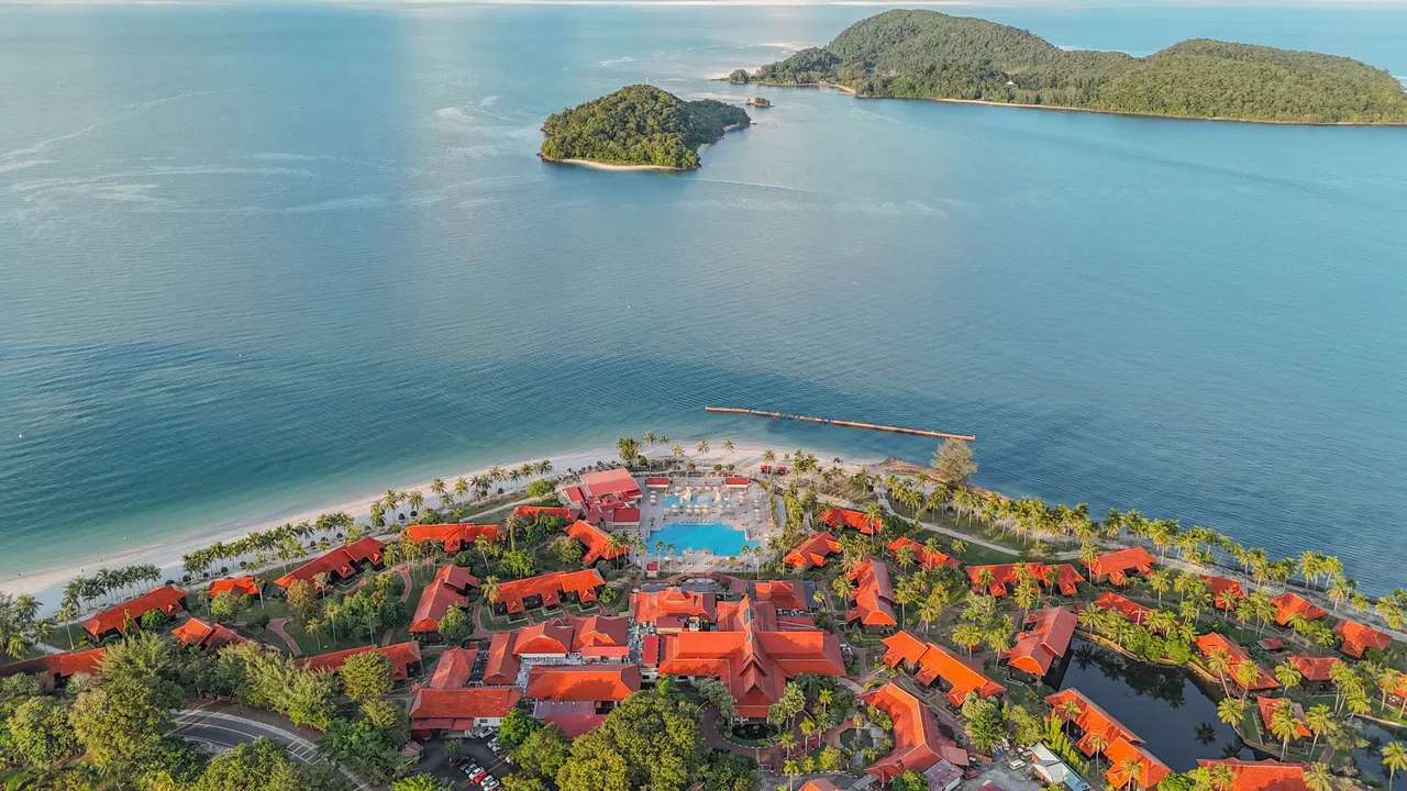 Best Restaurant in Langkawi: Where to Eat Across the Island in 2026, Traveloka MY