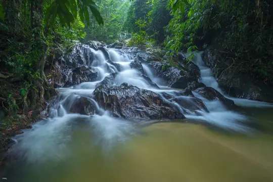 8 Best Waterfalls to Visit Near Kuala Lumpur for a Refreshing Escape, Traveloka MY
