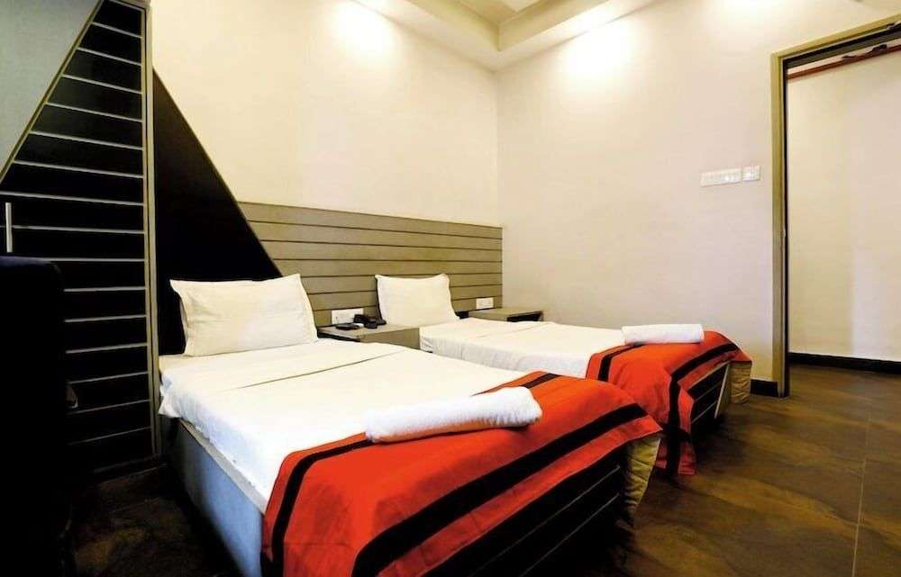Hotel Trimoorti