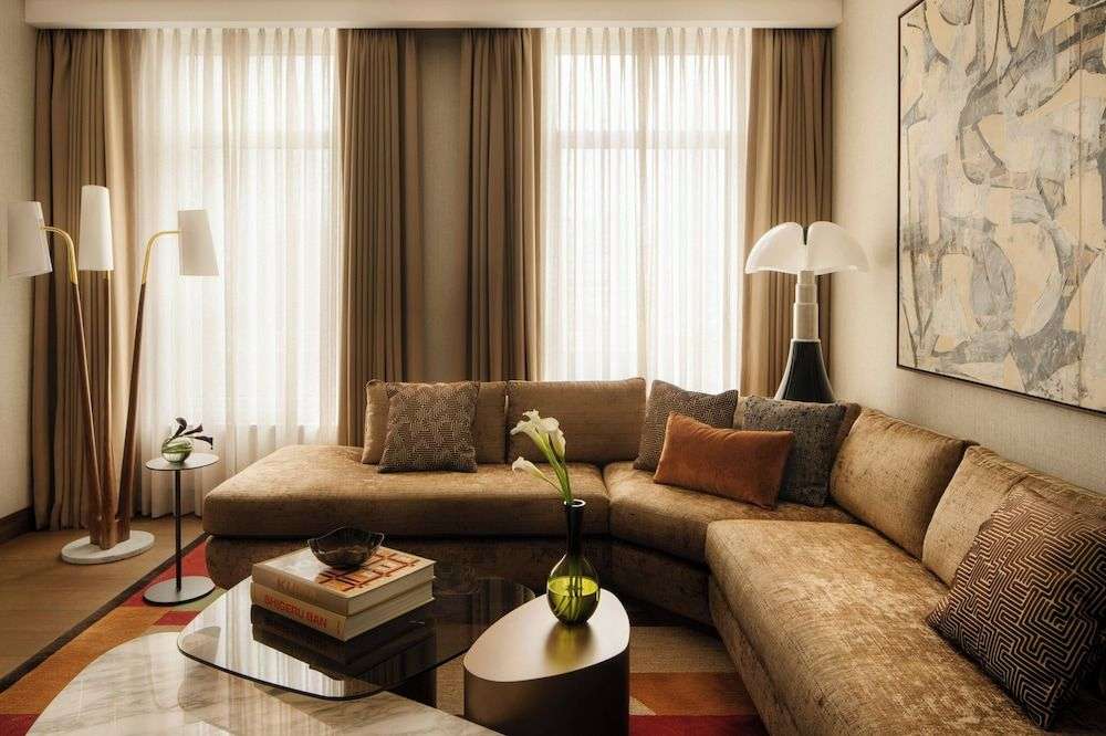 Four Seasons Hotel New York Downtown