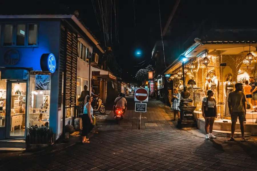 Pasar Malam Bali, Surga Kuliner & Hiburan Malam Terjangkau di Pulau Dewata, Waktu baca 4 menit