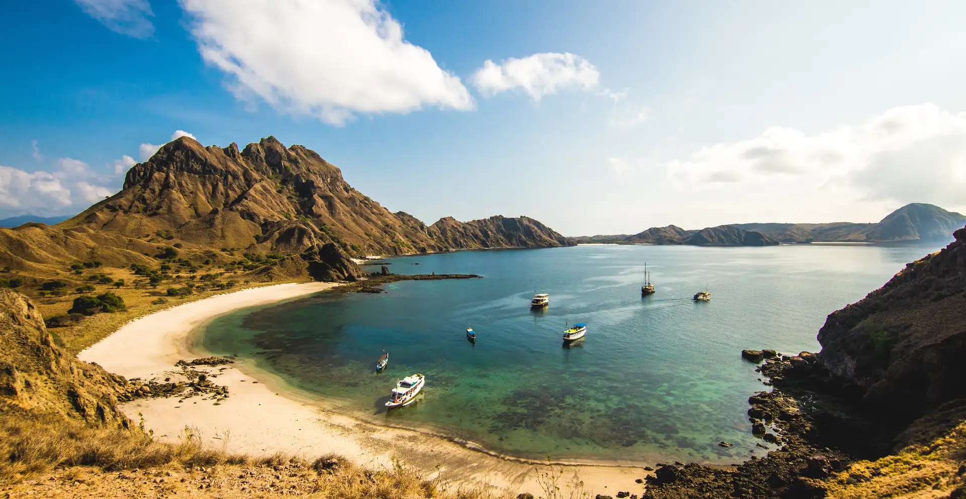 Pulau Messah: Pesona Pulau Cantik di Sekitar Labuan Bajo, Waktu baca 5 menit
