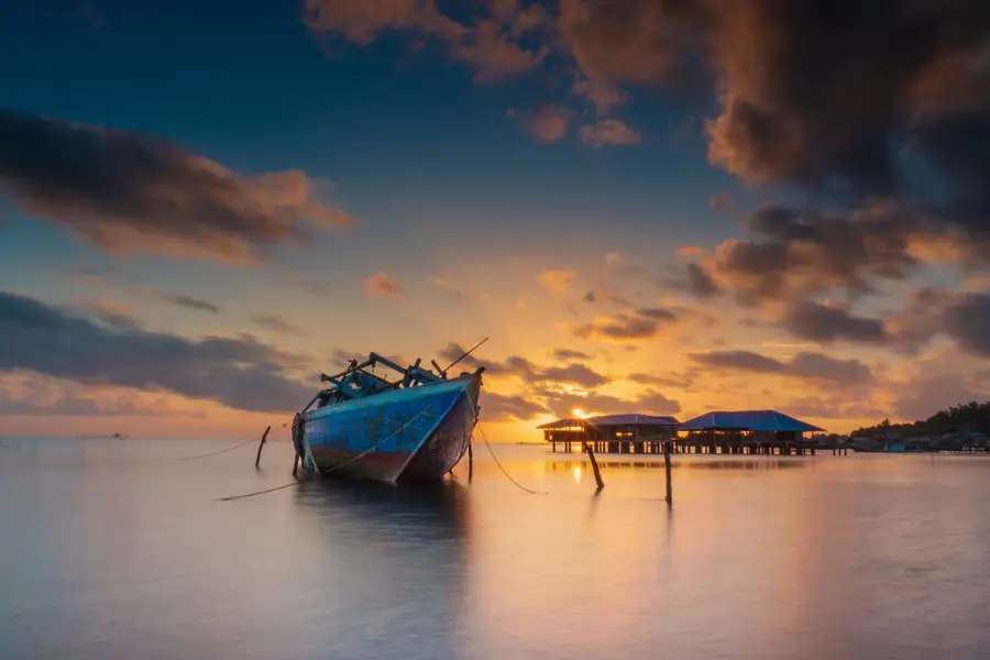 Pantai Kamali Bau-Bau: Panduan Wisata, Lokasi, Daya Tarik, dan Penginapan Terdekat, Traveloka Accomodation