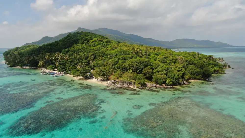 Pulau Seliu, Surga Bahari yang Menyimpan Pesona Alam dan Budaya Lokal, Traveloka Accomodation