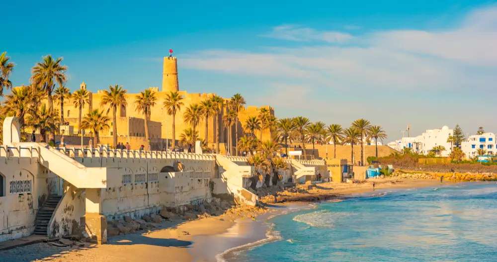 Mata Uang Tunisia: Mengenal Dinar Tunisia, Pecahan, dan Aturan Uniknya, Traveloka Accomodation