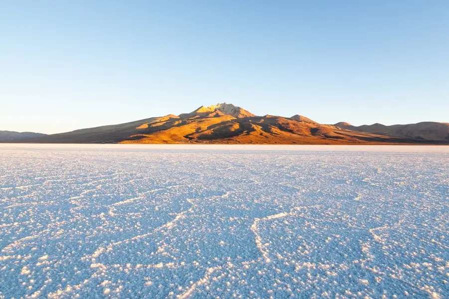 Bonneville Salt Flats: Hamparan Garam Putih dan Lintasan Rekor Kecepatan di Utah, Traveloka Accomodation