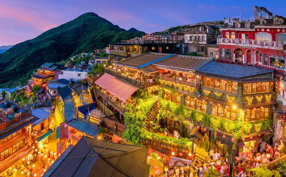Taiwan Itinerary: 7 Days of Night Markets, Mountain Views and City Life, Traveloka MY