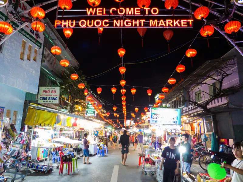 Phu Quoc Night Market: Lokasi, Daya Tarik, dan Tips Berkunjung, Traveloka Accomodation