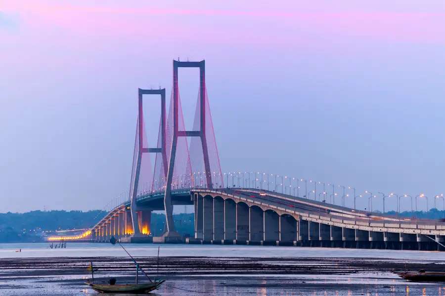Jembatan Suroboyo, Spot Menikmati Pemandangan Laut Surabaya, Waktu baca 4 menit