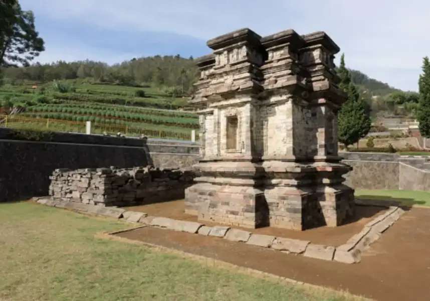 Tuk Bima Lukar: Mata Air Purba Dieng yang Terlupakan, Traveloka Team