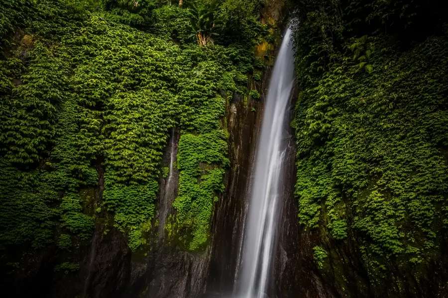 Aan Secret Waterfall, Air Terjun Rahasia di Tengah Hutan Banjarangkan  , Traveloka Team