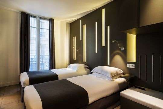 Hotel 
Arc de Triomphe
 Etoile