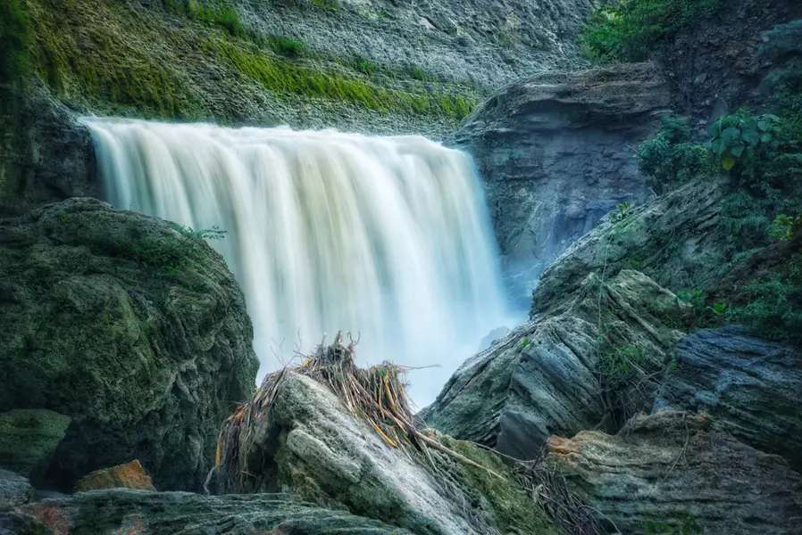 Air Terjun Kedung Maor, Surga Alam di Bojonegoro, Traveloka Accomodation