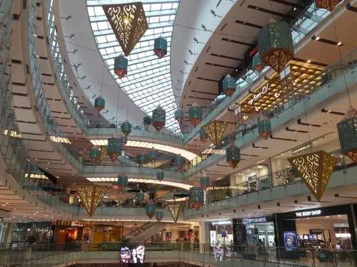 Mau Jalan-Jalan Santai? Inilah 6 Rekomendasi Mall di Bojonegoro, Traveloka Team