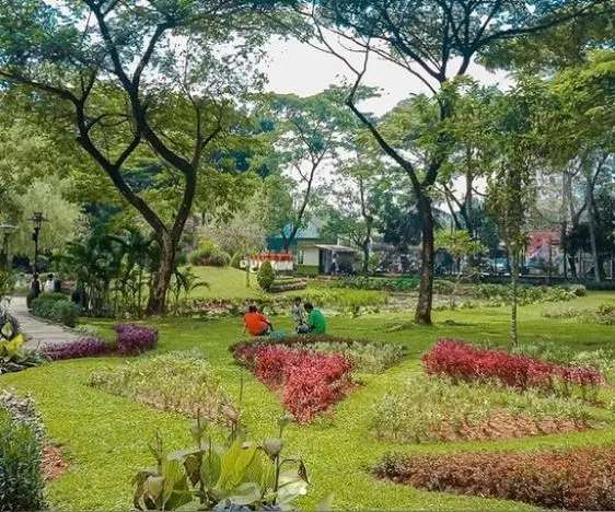 Taman Ganjaran Trawas: Harga Tiket, Wahana, Rute, dan Hotel Terdekat, Traveloka Accomodation