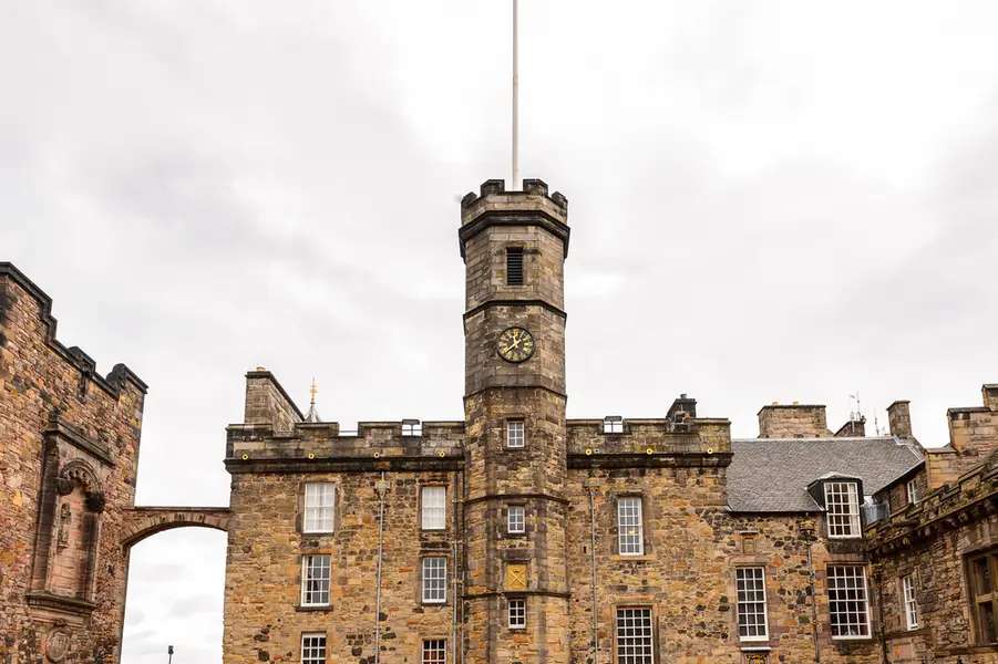 Balmoral Castle Skotlandia: Tiket, Jadwal Buka, dan Hotel Terdekat, Traveloka Team