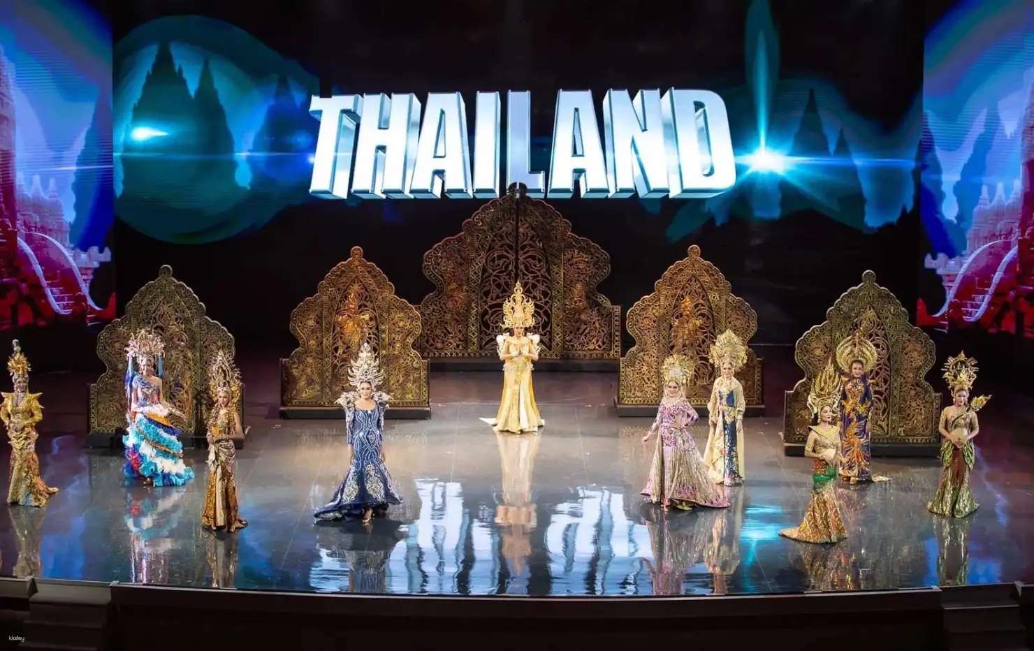 sân khẩu tại Colosseum Show